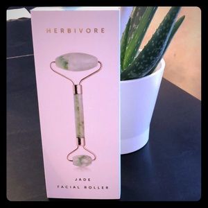 Herbivore Jade Roller